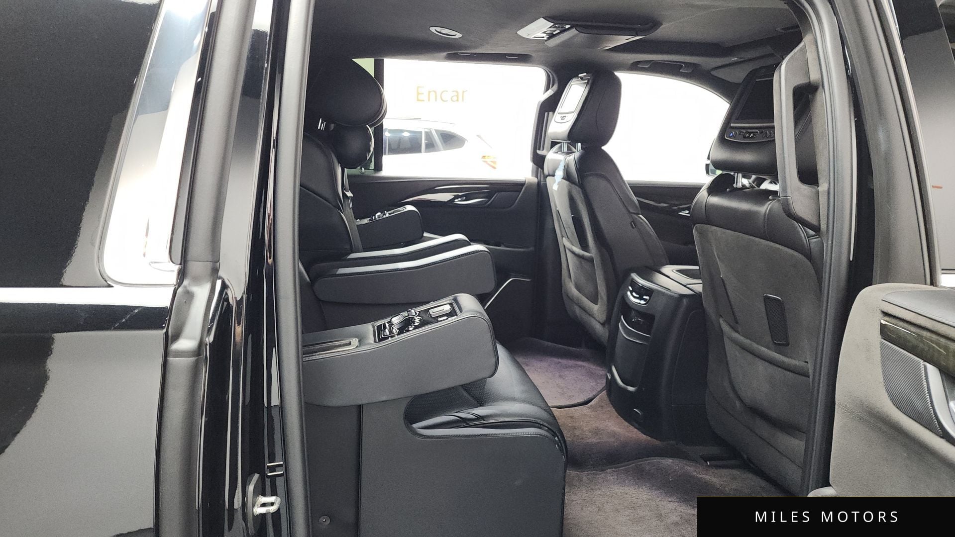 Cadillac 에스컬레이드 2018 — миниатюра 12