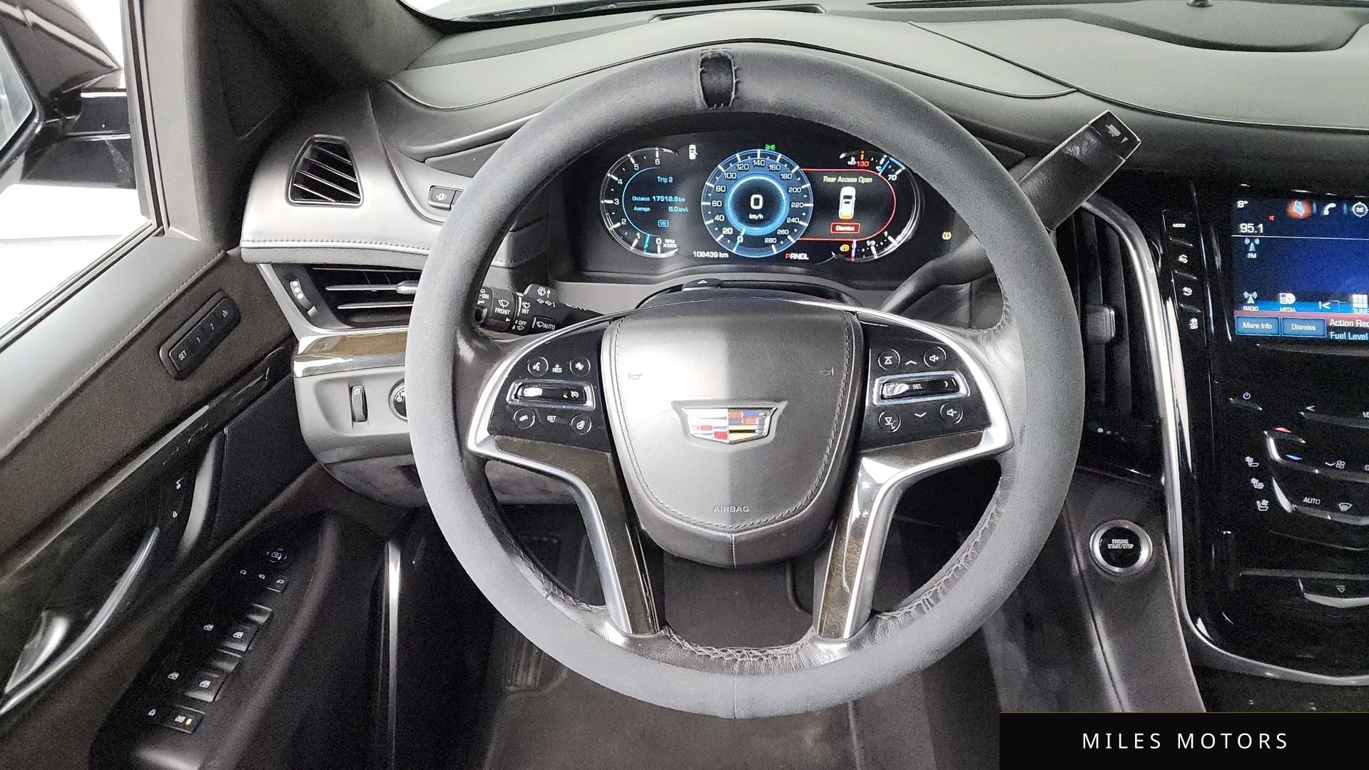 Cadillac 에스컬레이드 2018 — миниатюра 13