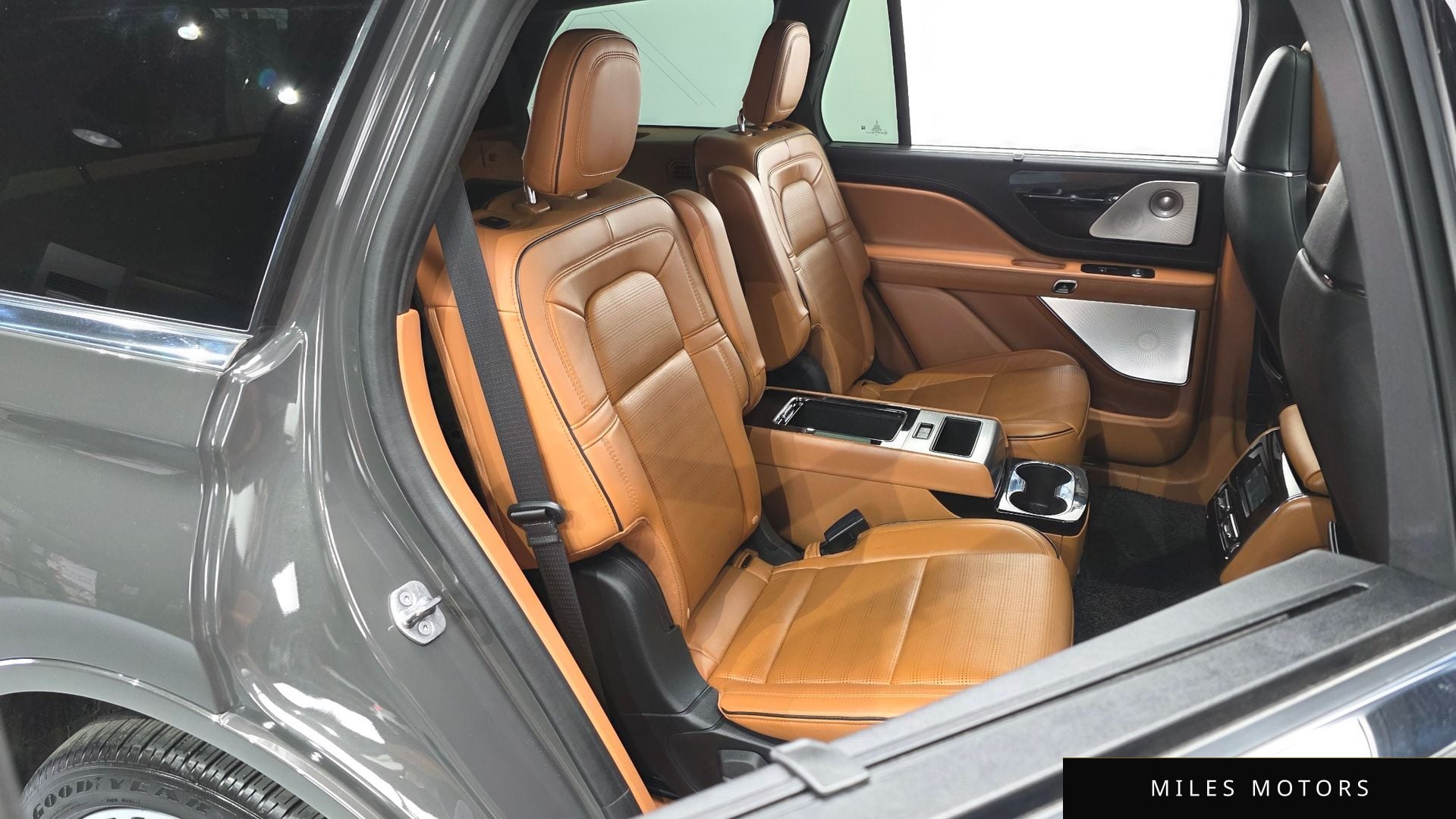 Lincoln Aviator 2021 — миниатюра 11