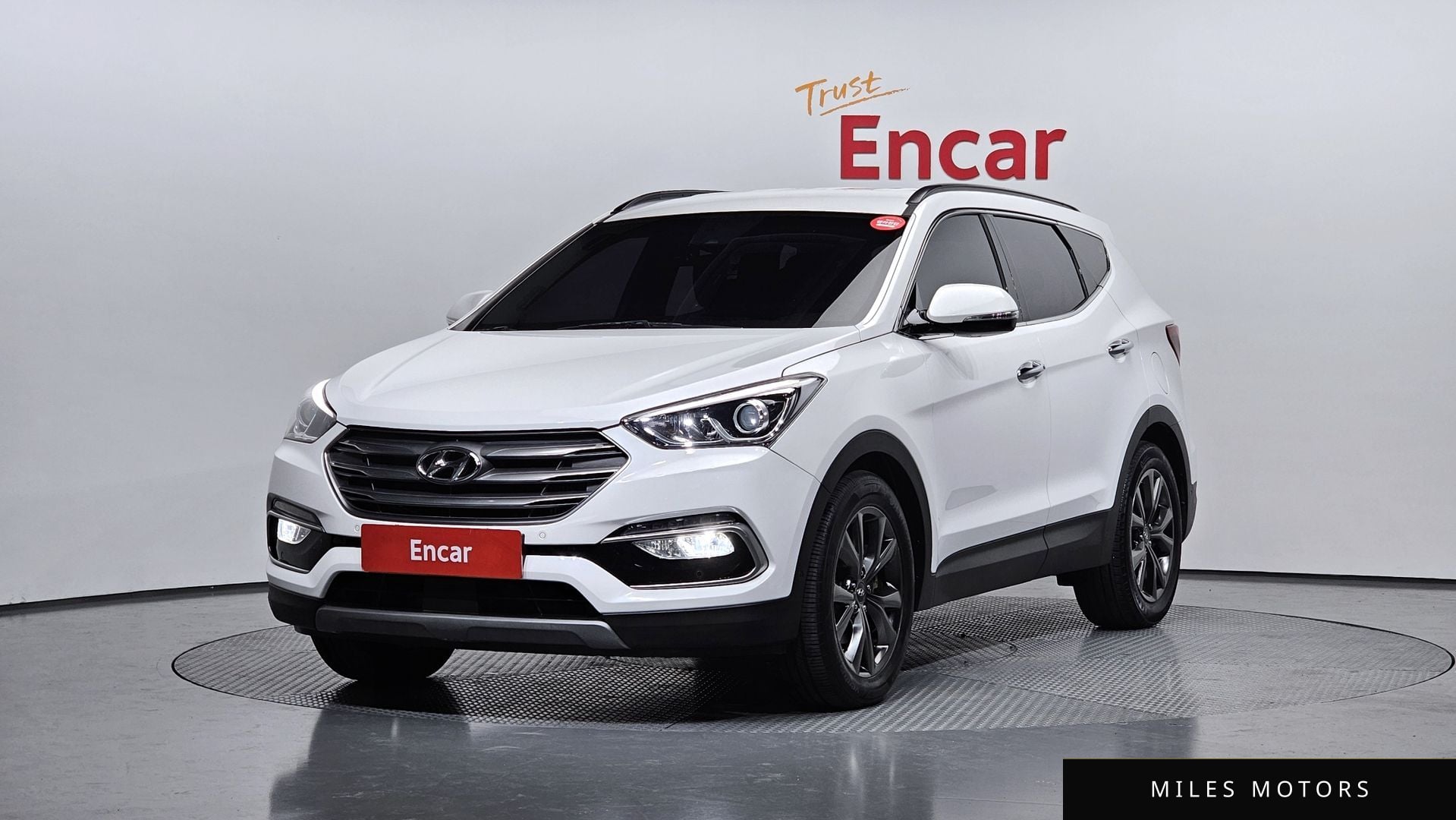 Hyundai Santafe 2016 — фото 1 из 12