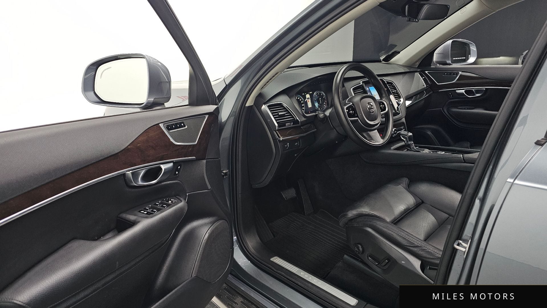 Volvo XC90 2018 — миниатюра 11