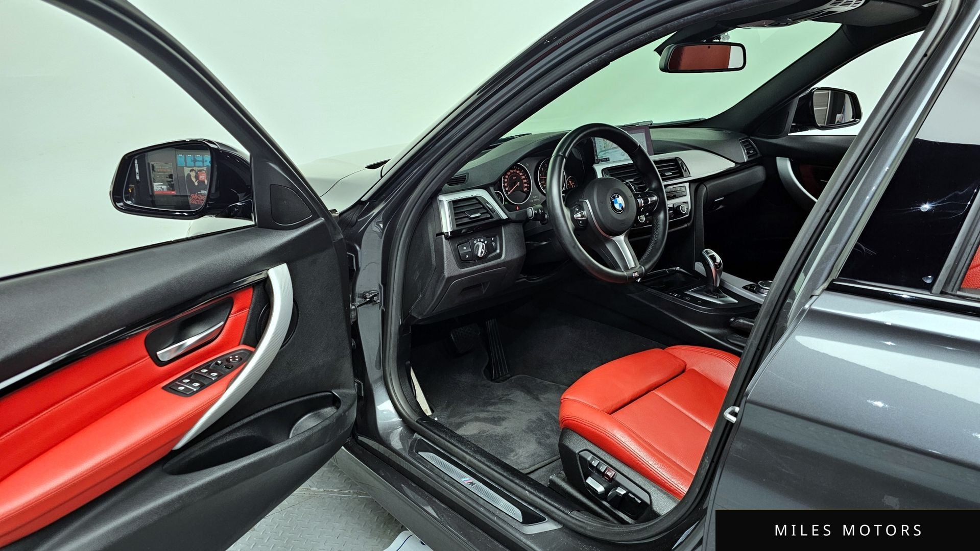 BMW 3 Series (F30) 2017 — миниатюра 10