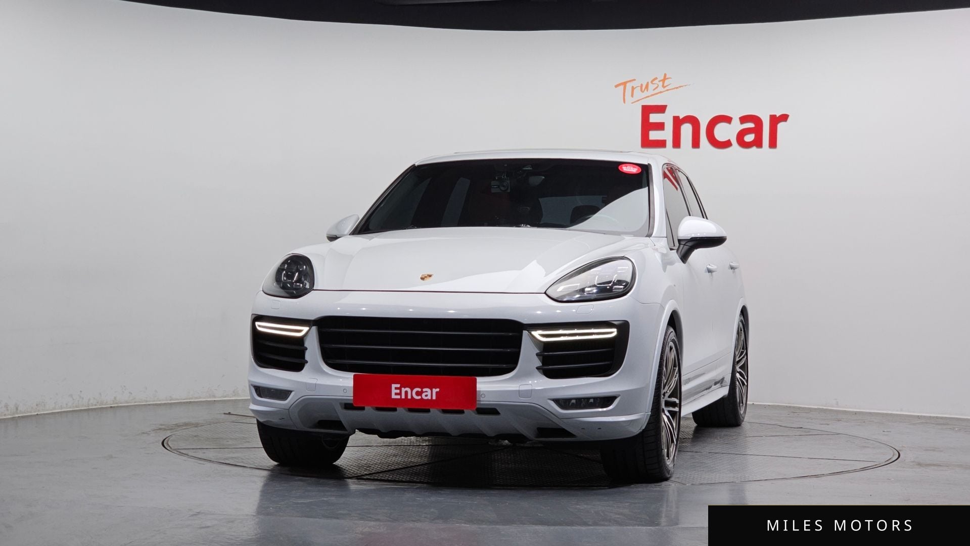 Porsche Cayenne 2016 — миниатюра 3
