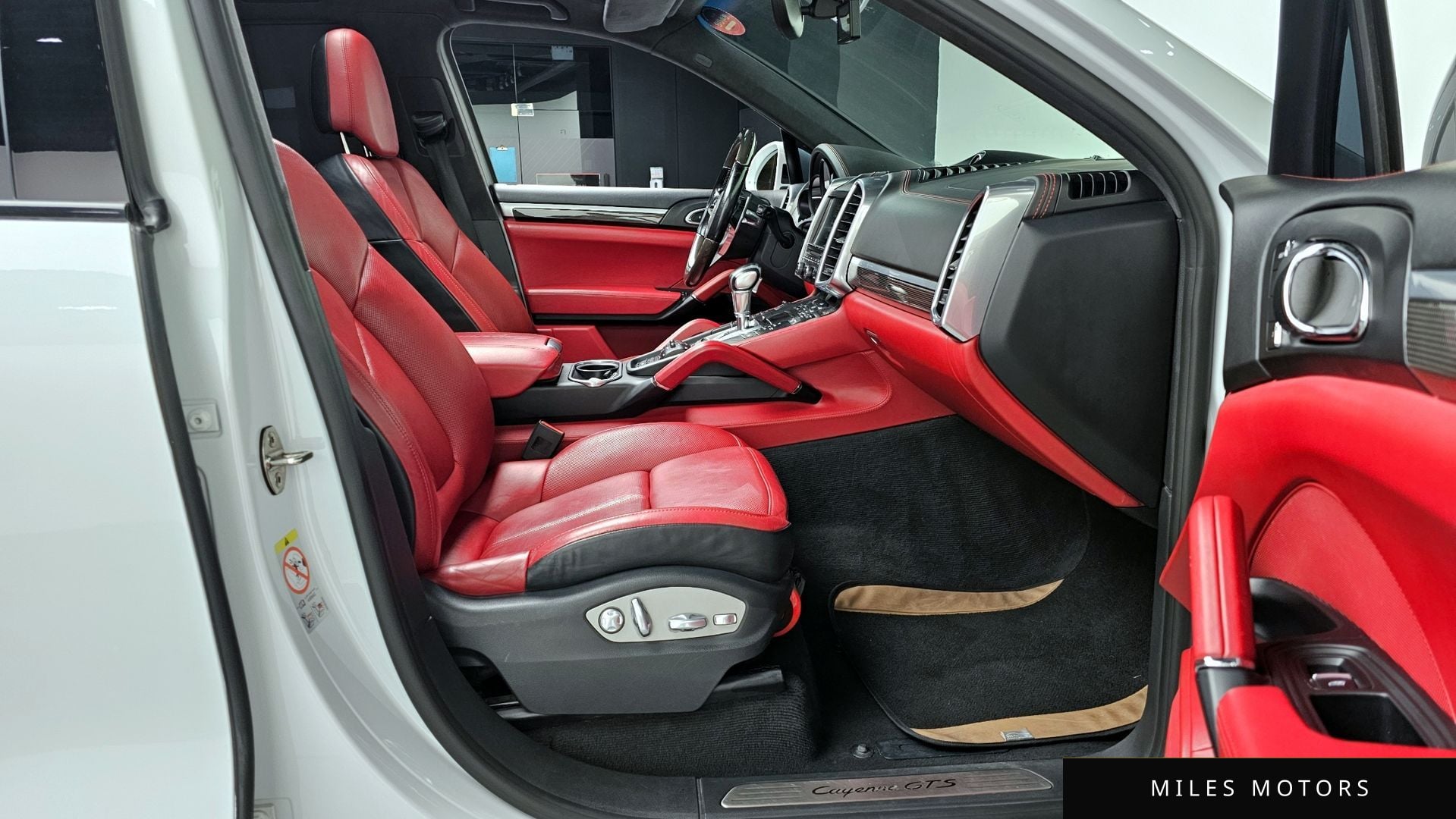 Porsche Cayenne 2016 — миниатюра 11