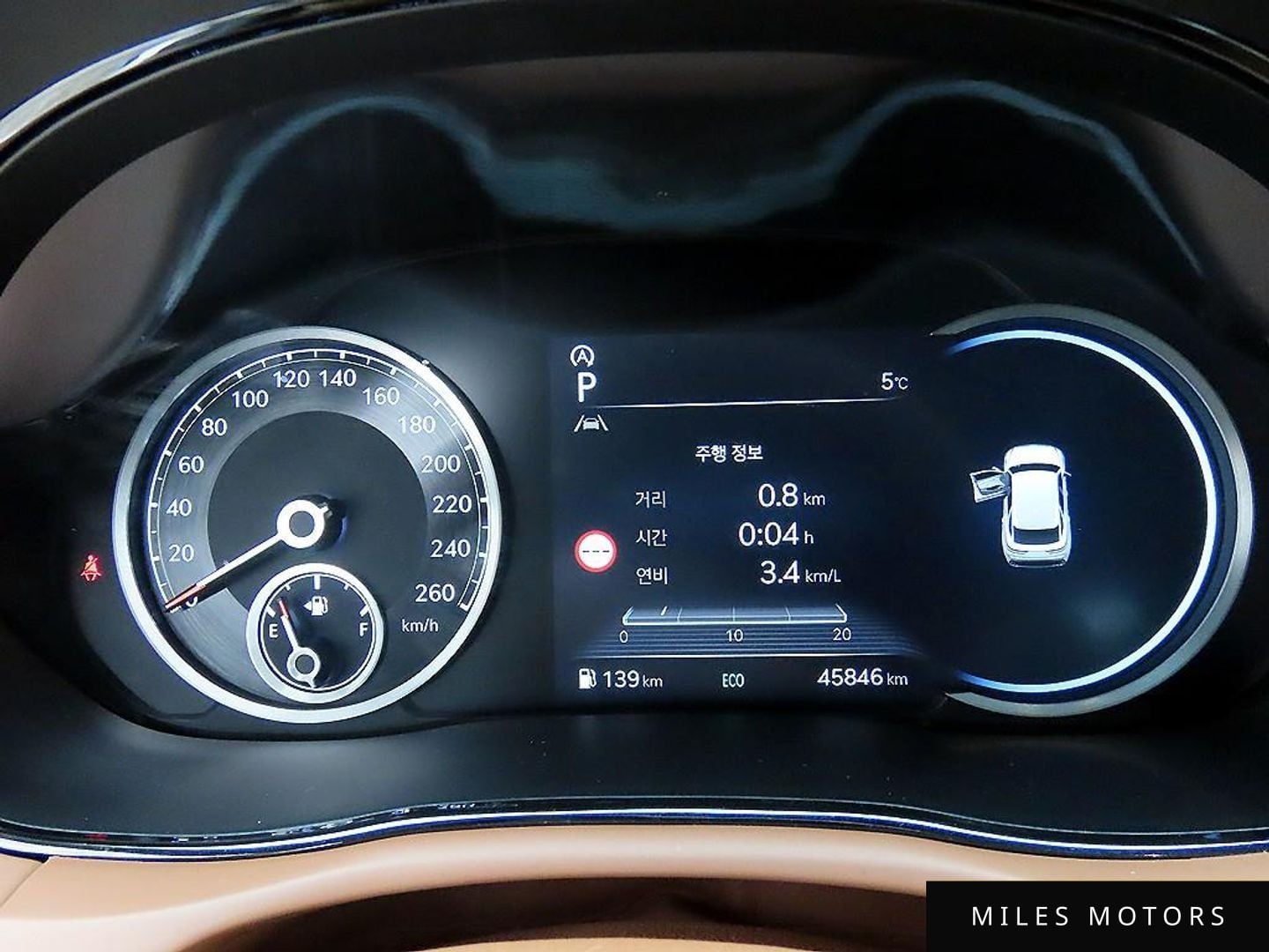 Genesis GV70 2023 — миниатюра 9
