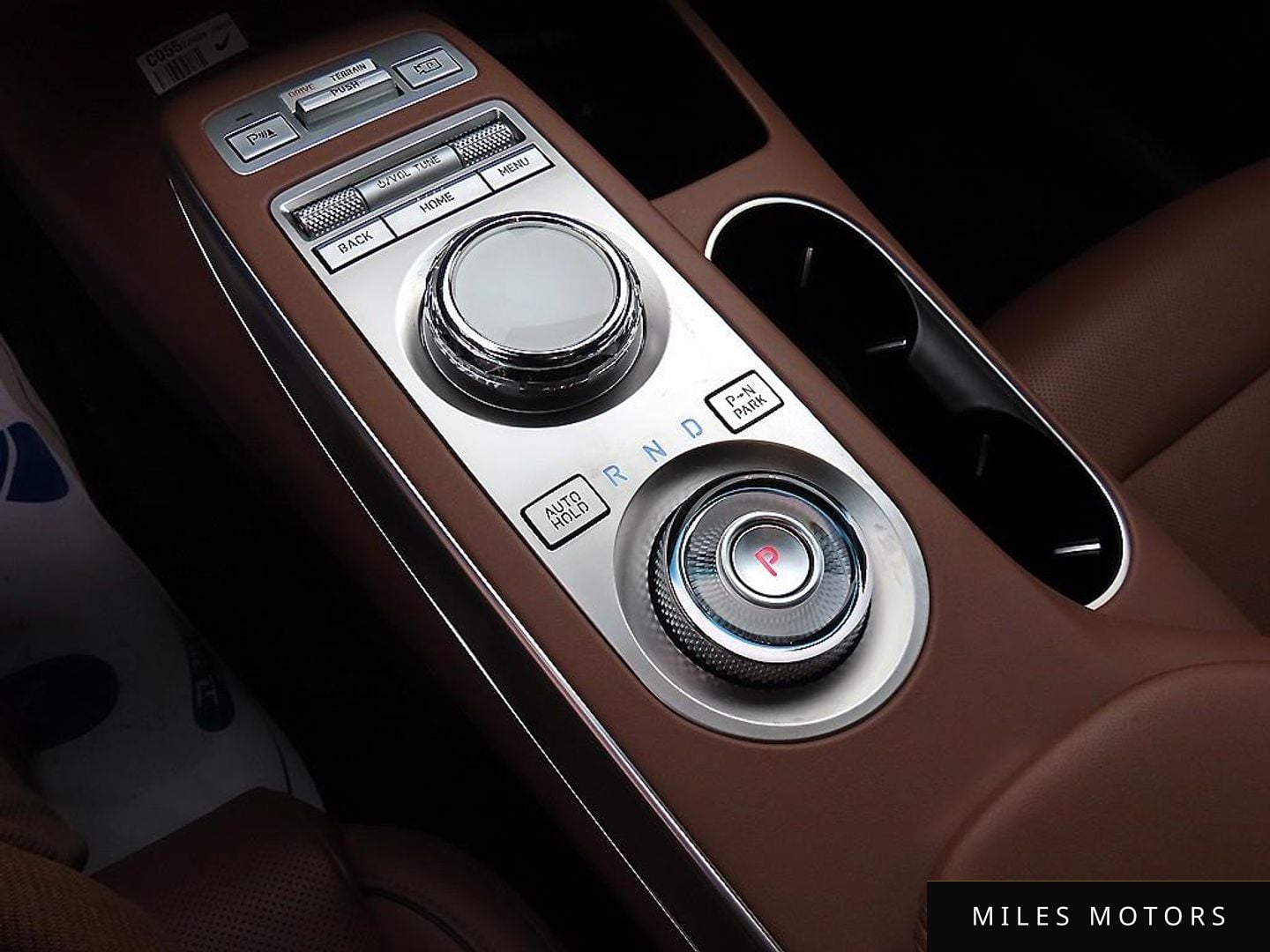 Genesis GV70 2023 — миниатюра 10