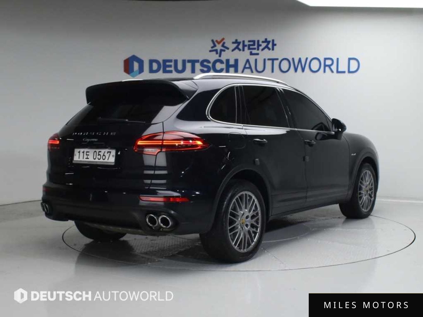 Porsche Cayenne 2015 — миниатюра 2