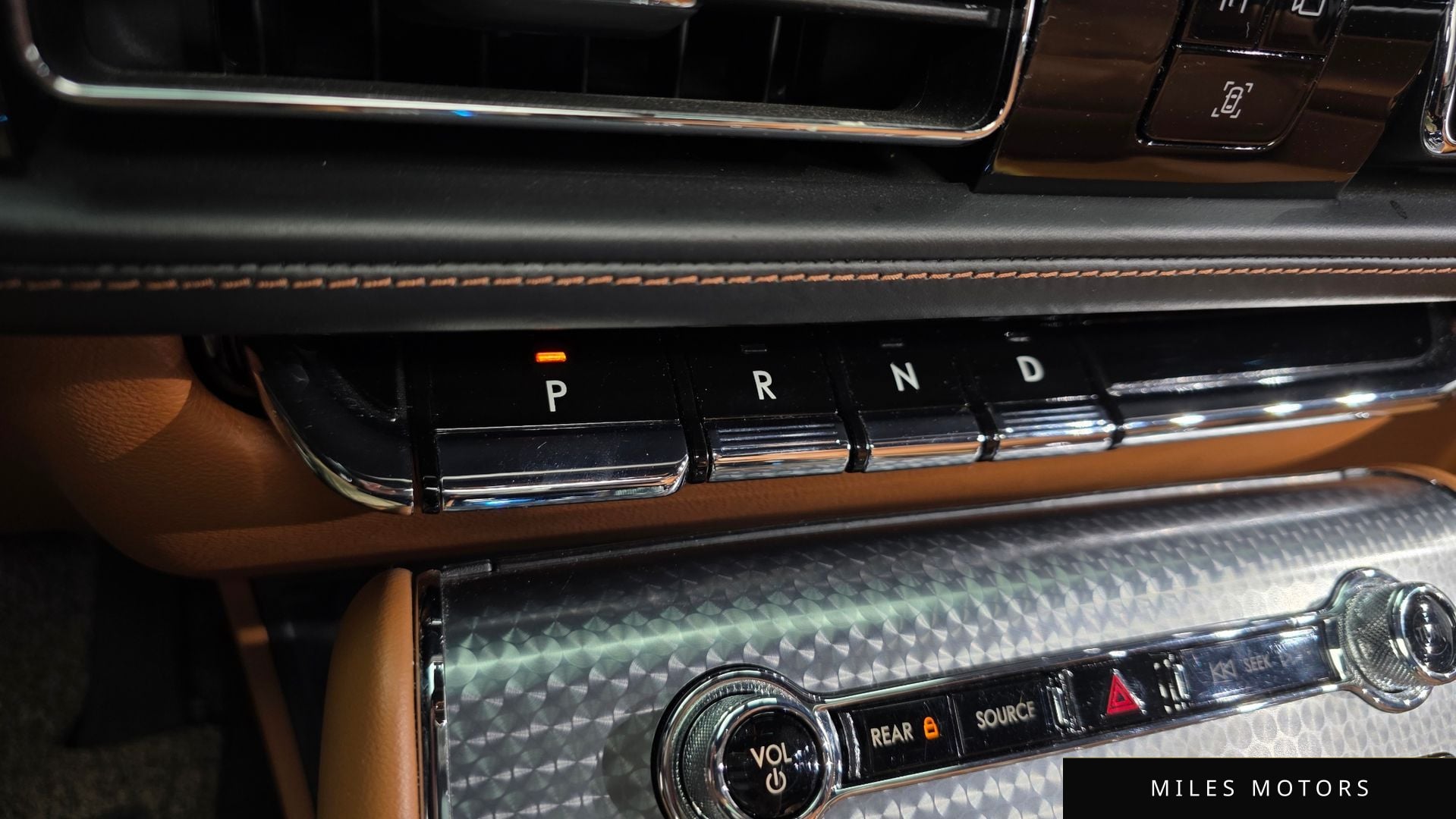 Lincoln Aviator 2021 — миниатюра 9