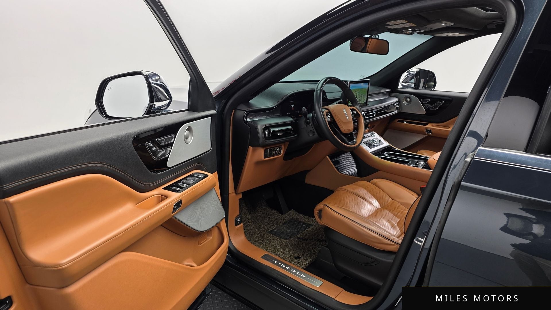 Lincoln Aviator 2021 — миниатюра 10