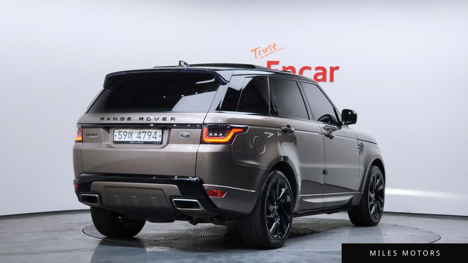 Land Rover Range Rover Sport 2018 — миниатюра 2