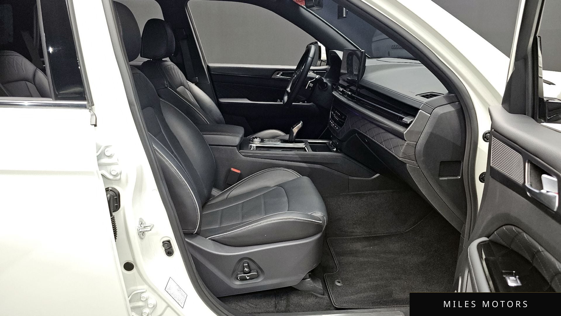 KG Mobility Rexton 2024 — миниатюра 11