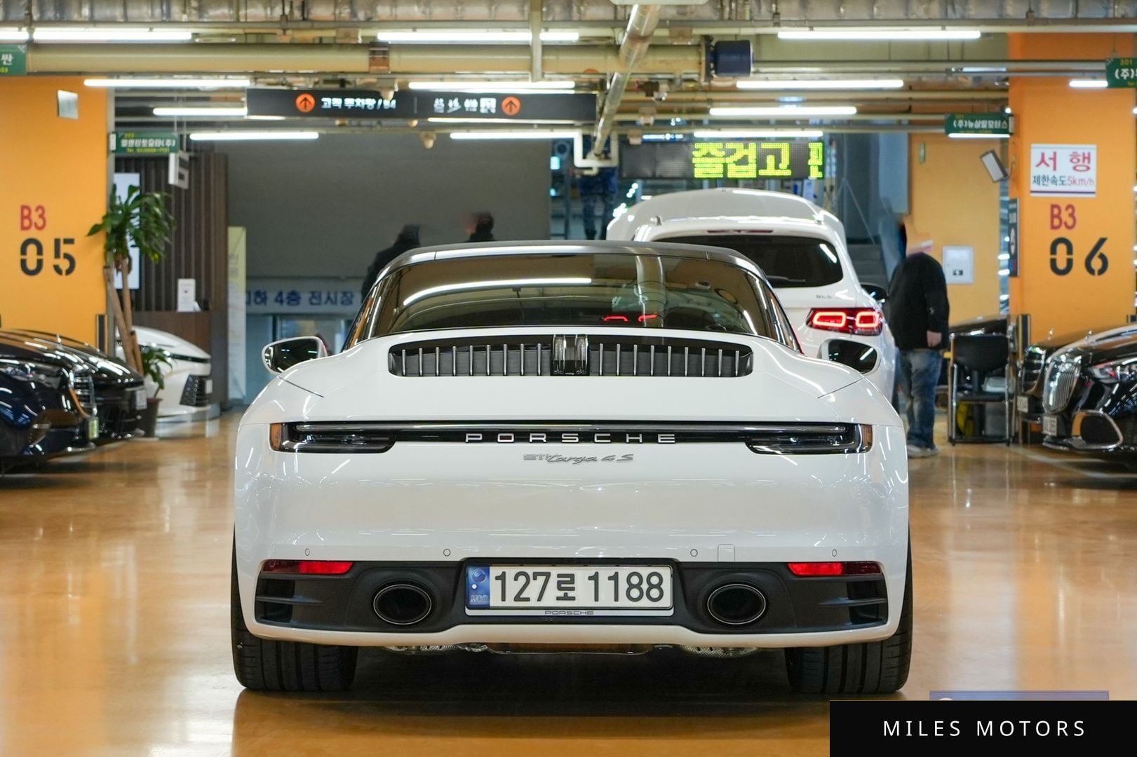 Porsche 911 (992) 2021 — миниатюра 5