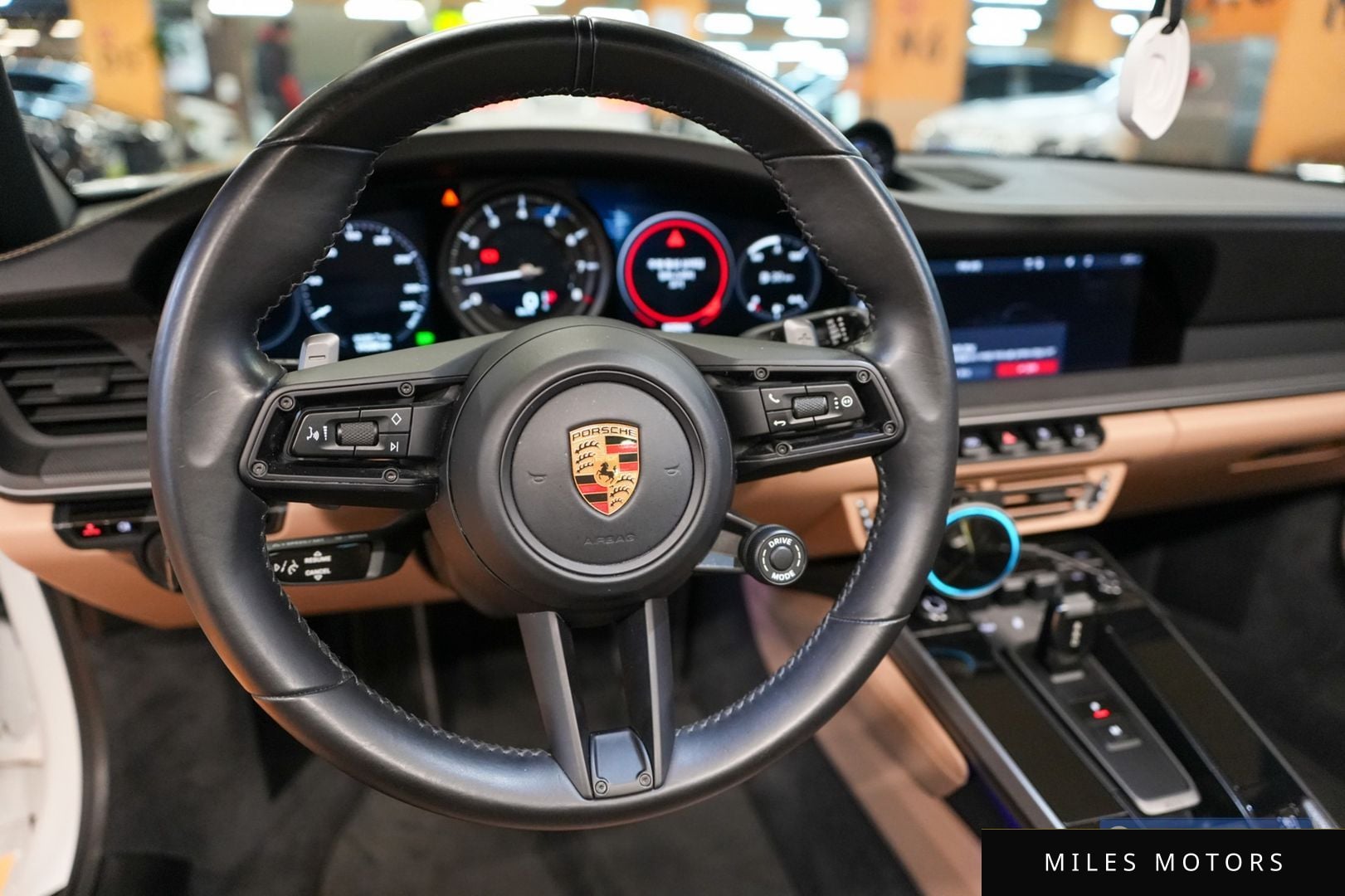 Porsche 911 (992) 2021 — миниатюра 7