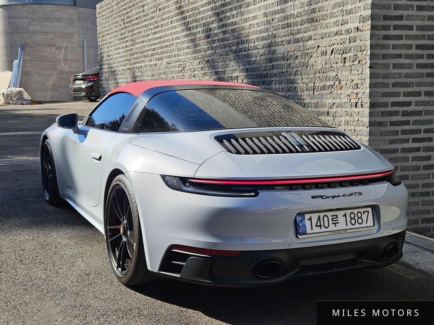 Porsche 911 (992) 2024 — миниатюра 2