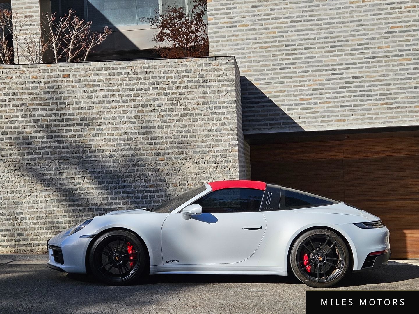 Porsche 911 (992) 2024 — миниатюра 4