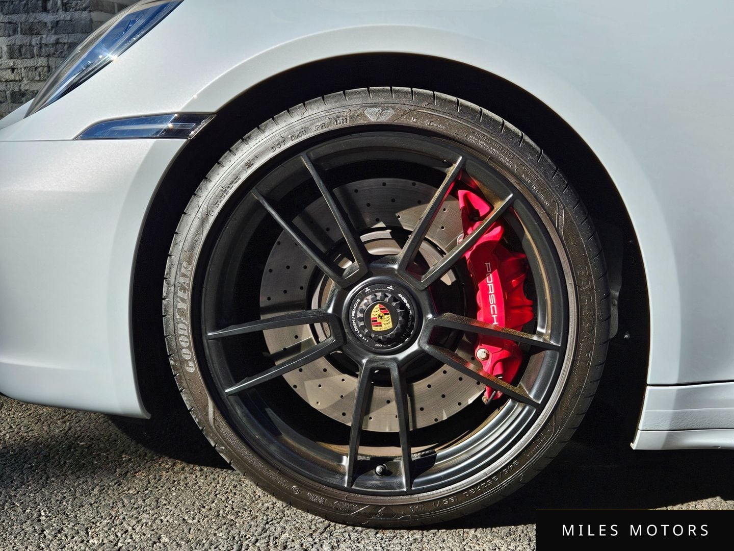 Porsche 911 (992) 2024 — миниатюра 5