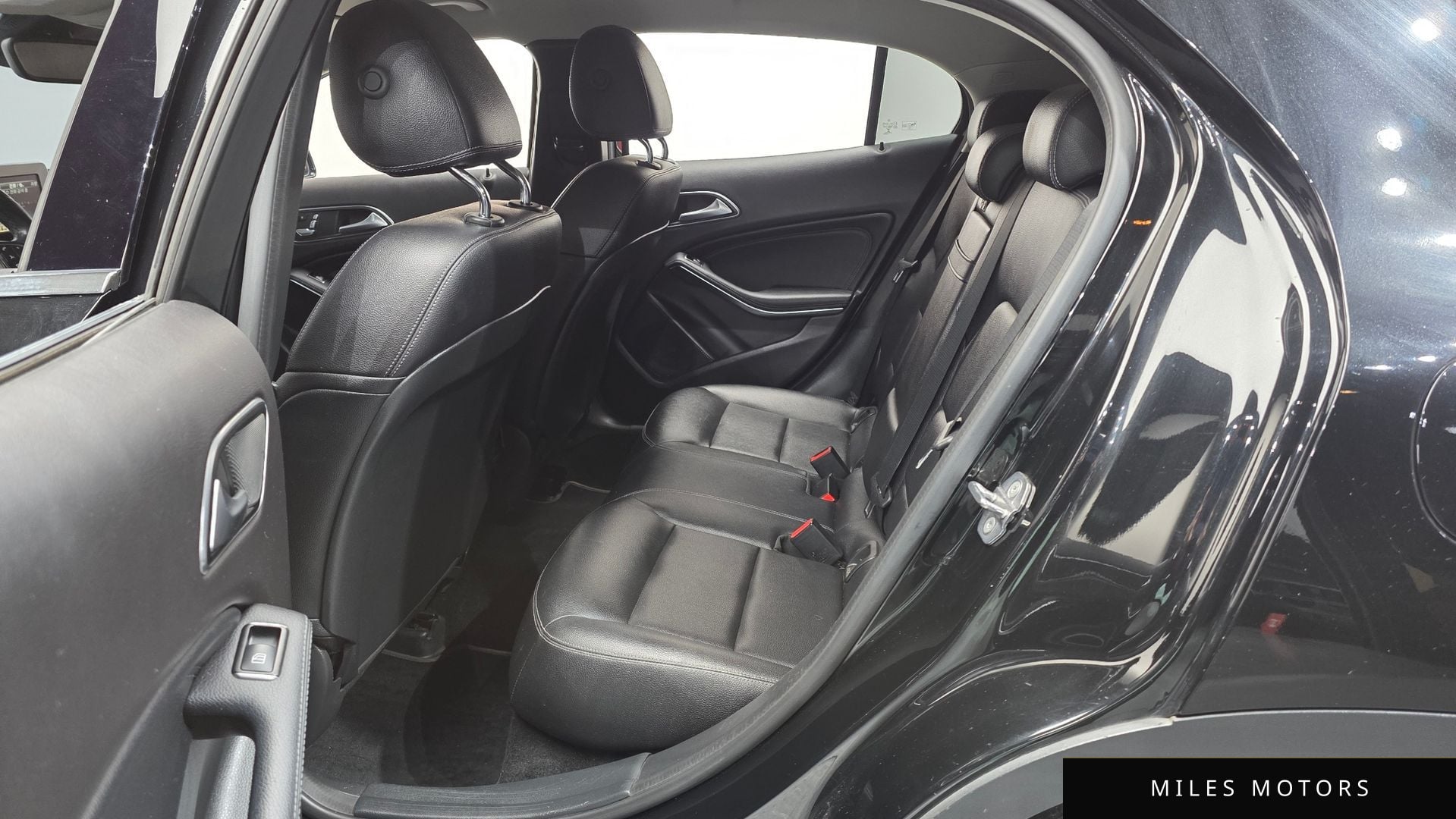 Mercedes-Benz GLA-Class X156 2018 — миниатюра 12