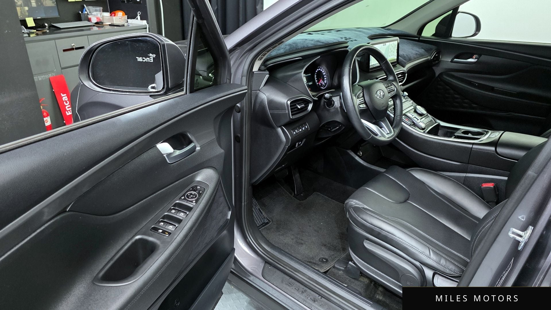Hyundai Santafe 2022 — миниатюра 10