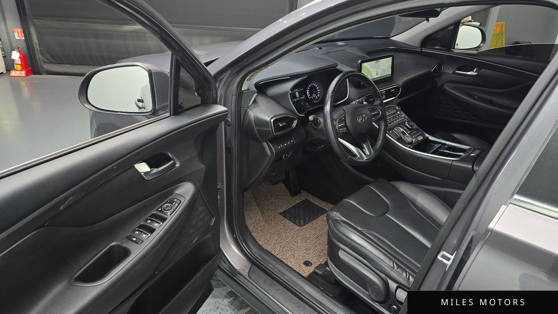 Hyundai Santafe 2022 — миниатюра 10