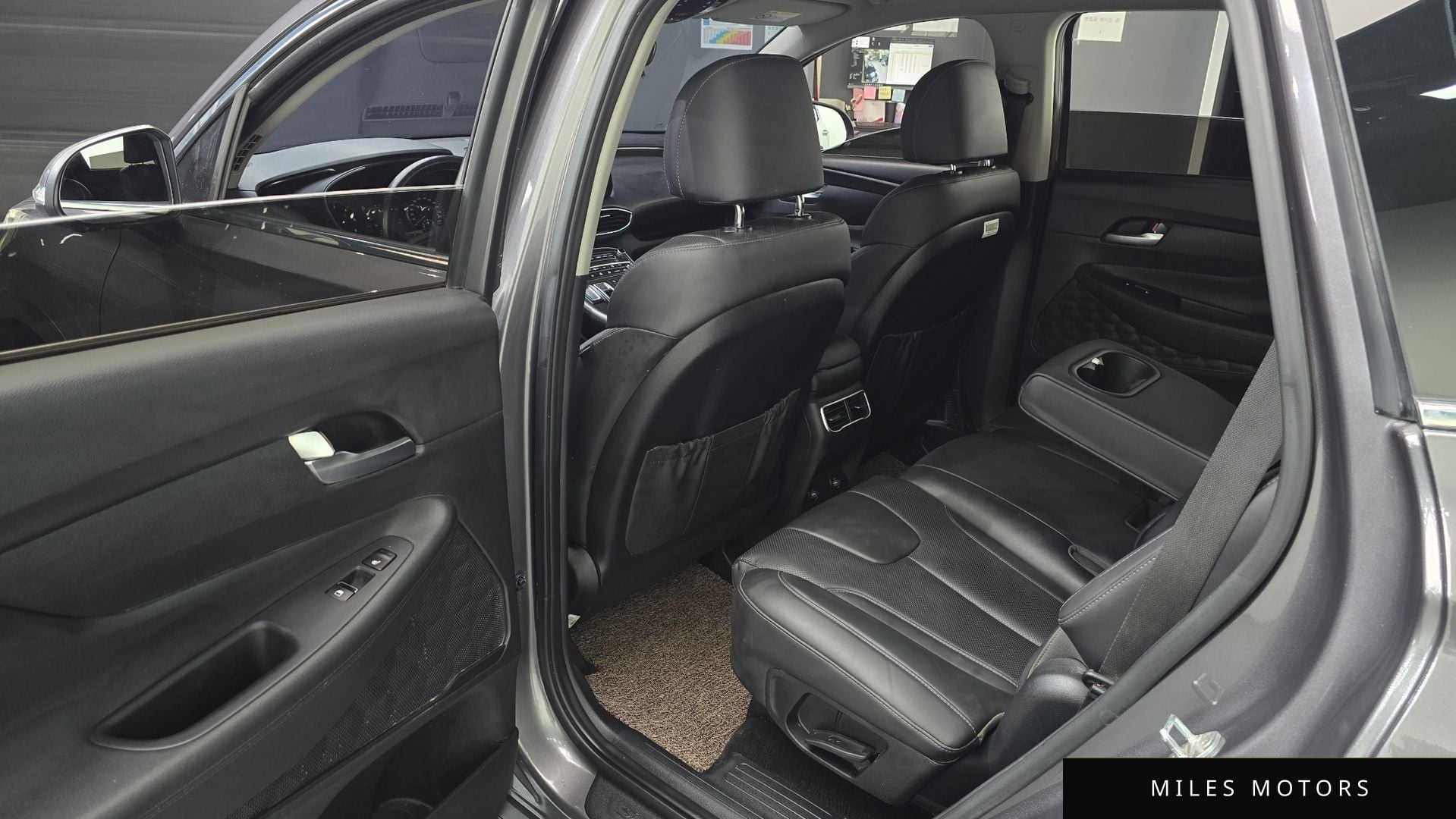 Hyundai Santafe 2022 — миниатюра 11