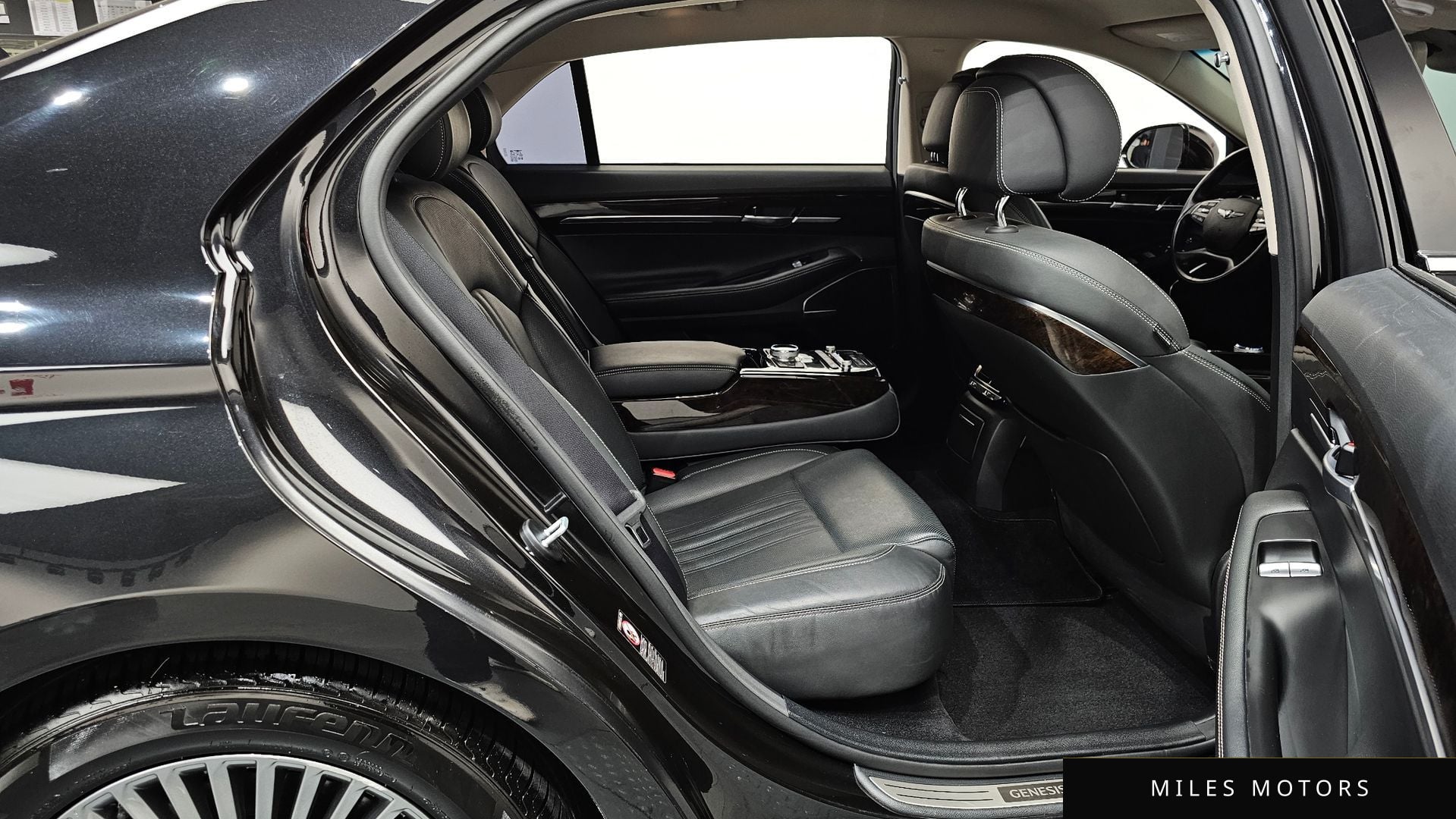 Genesis G90 2019 — миниатюра 12