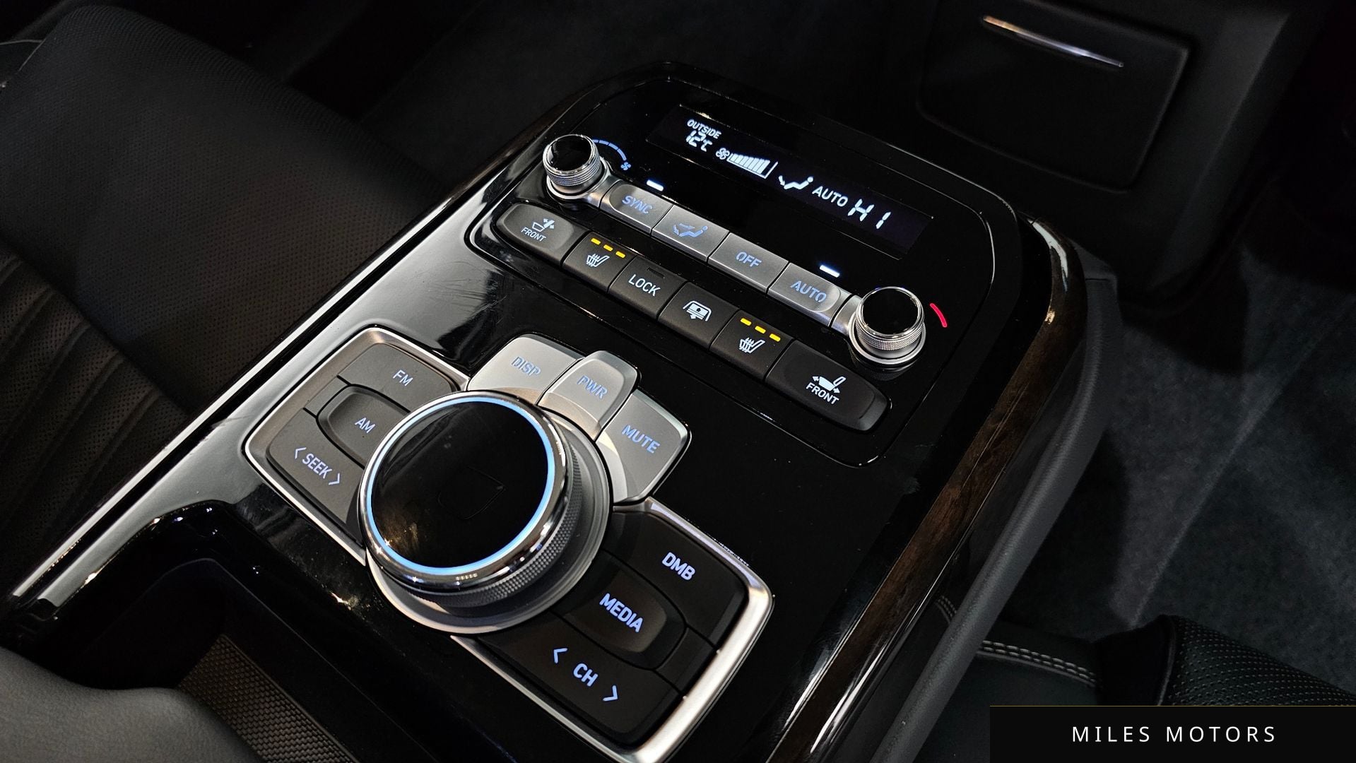 Genesis G90 2019 — миниатюра 18