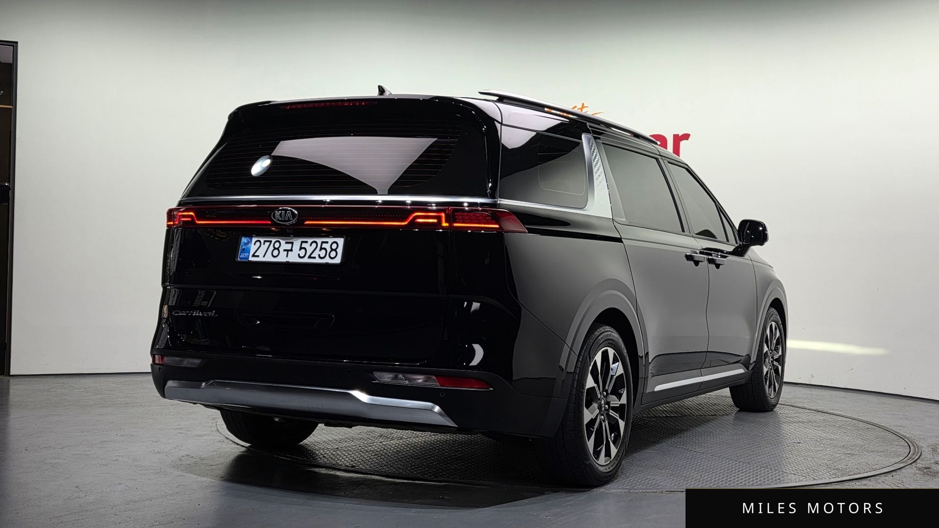 Kia Carnival 2021 — миниатюра 2