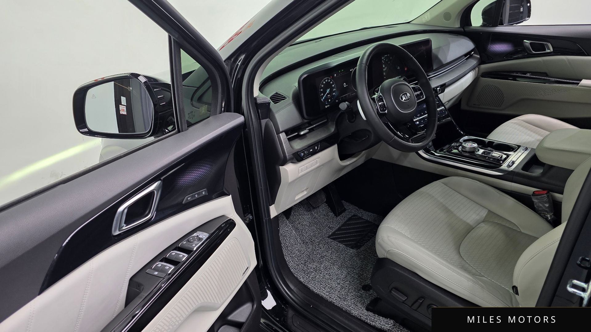 Kia Carnival 2021 — миниатюра 12