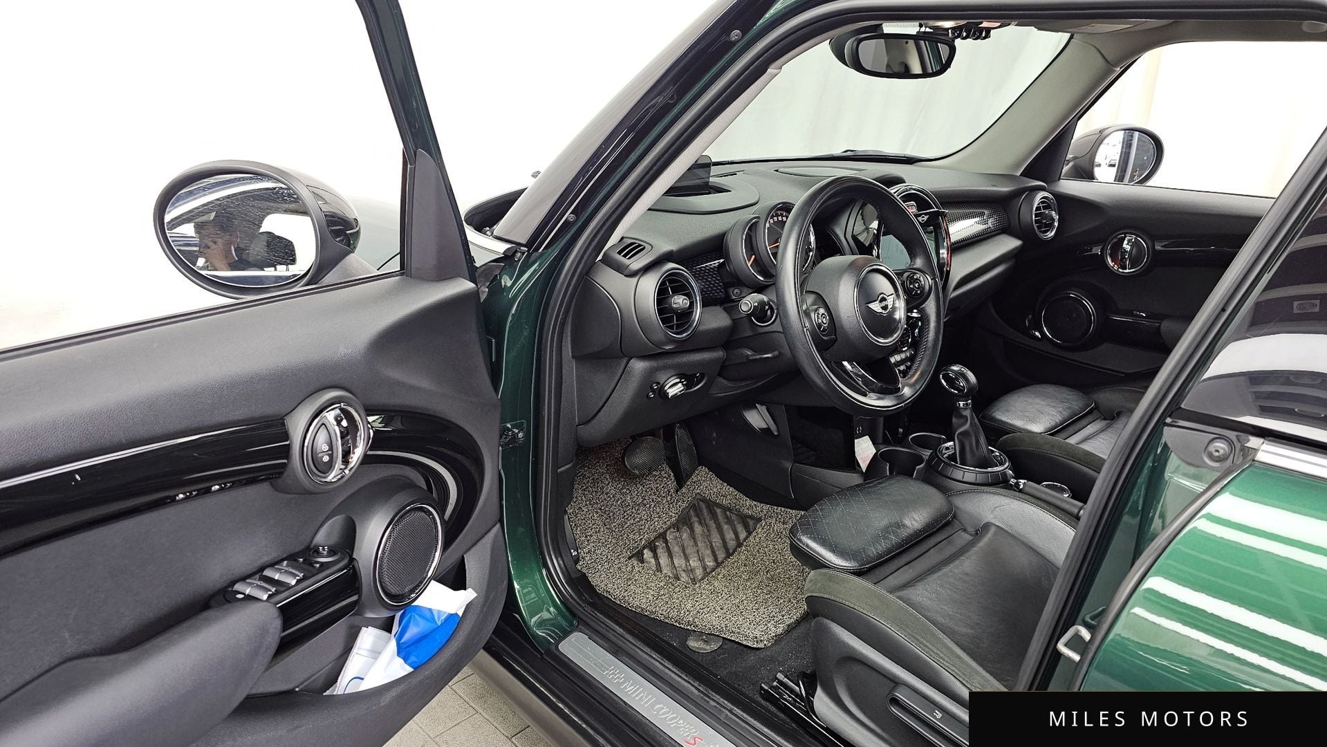 MINI Cooper 2015 — миниатюра 10