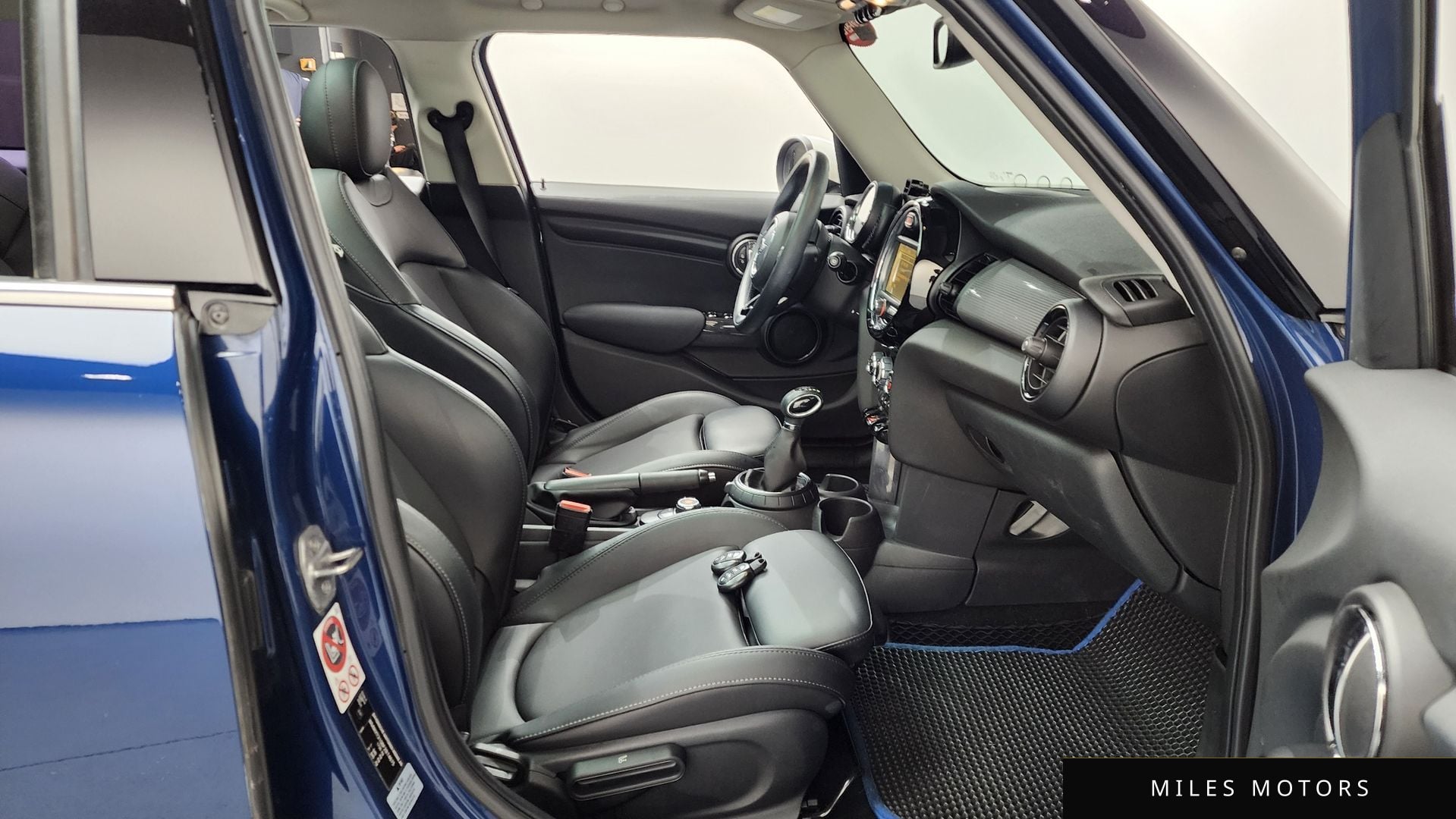 MINI Cooper D 2015 — миниатюра 11
