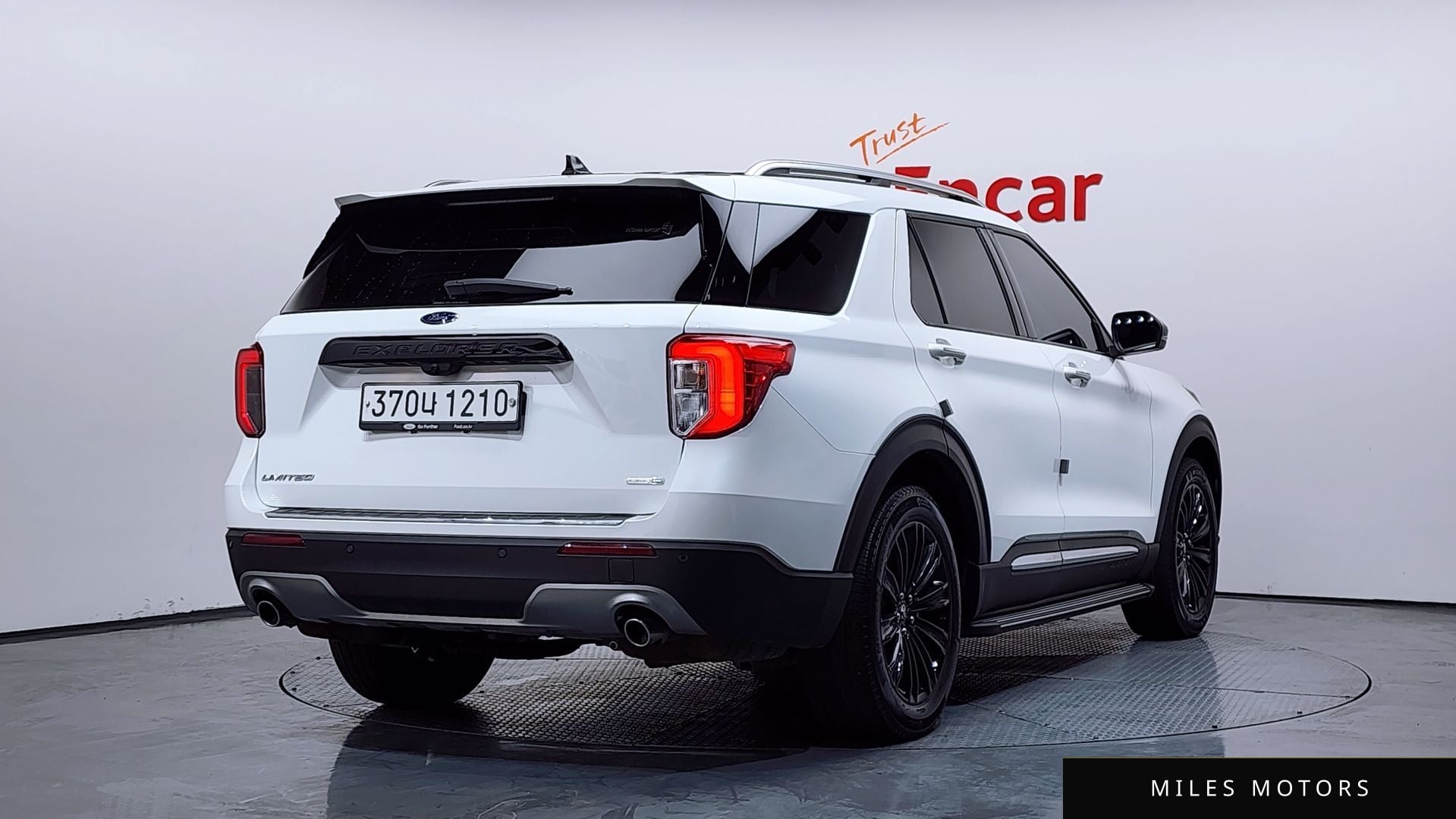Ford Explorer 2020 — миниатюра 2