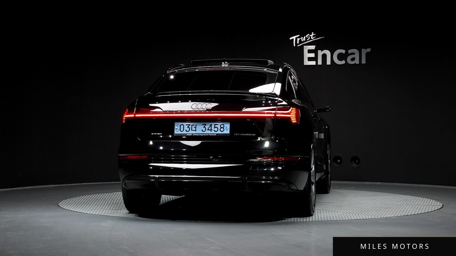 Audi e-tron 2022 — миниатюра 4