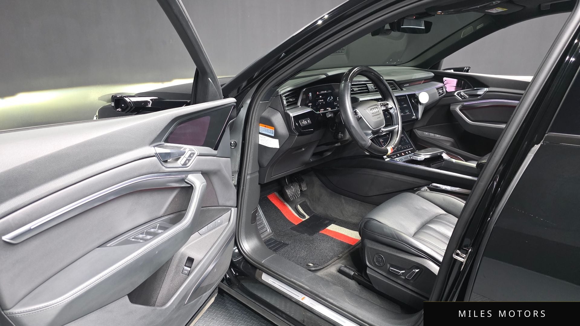 Audi e-tron 2022 — миниатюра 10