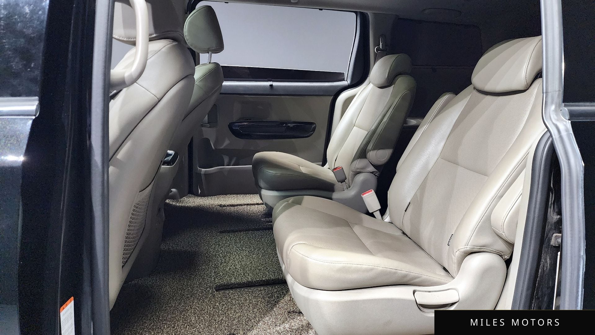 Kia Canival 2016 — миниатюра 12