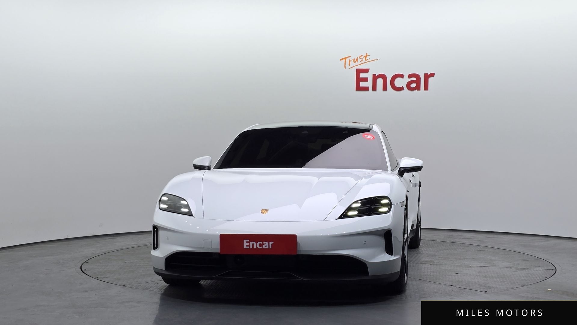 Porsche Taycan 2025 — миниатюра 3