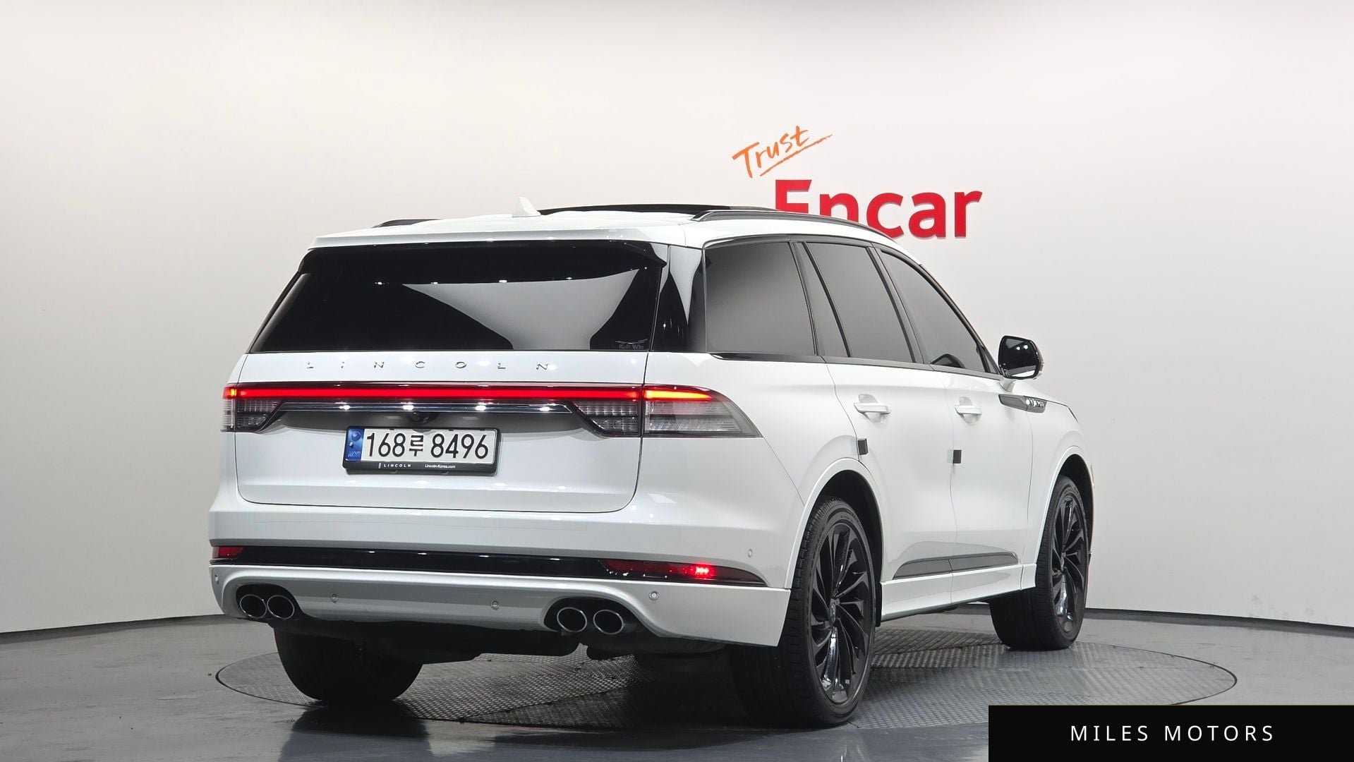 Lincoln Aviator 2023 — миниатюра 2