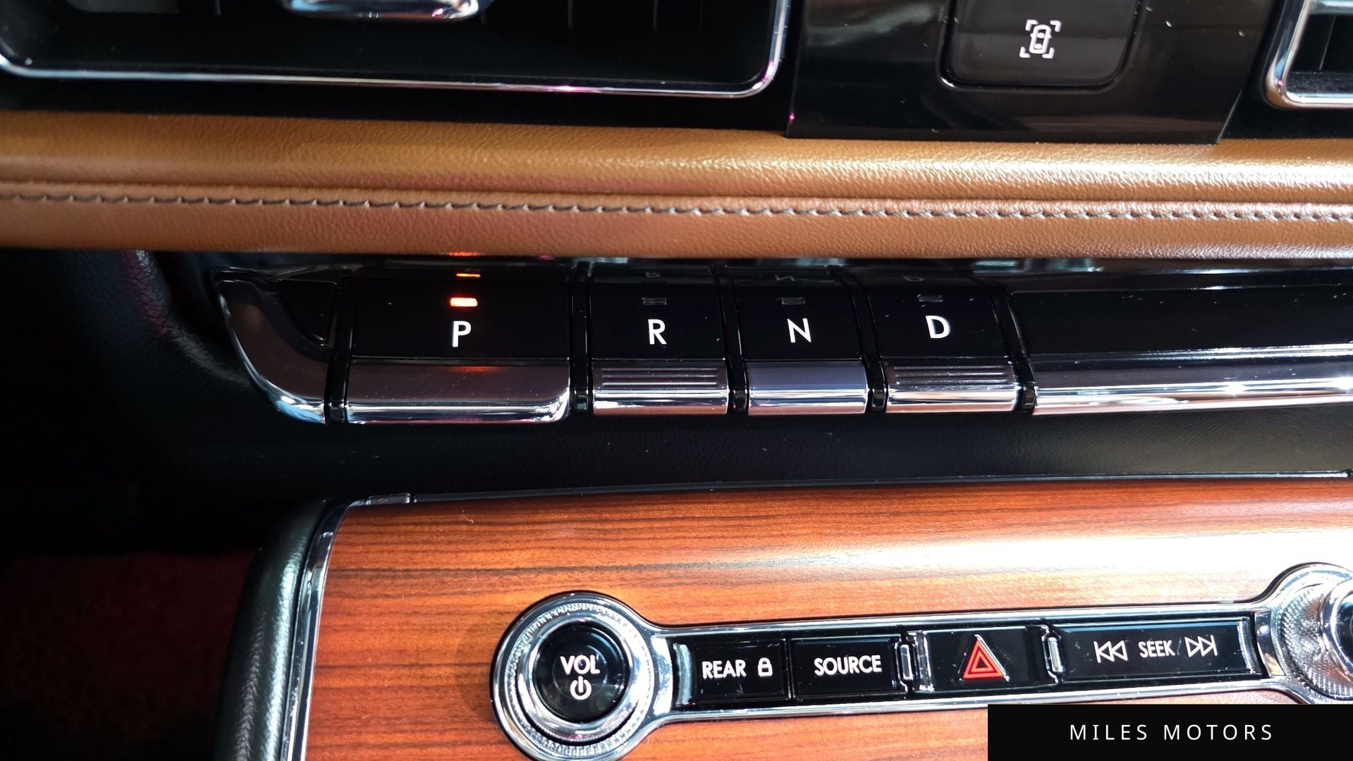 Lincoln Aviator 2023 — миниатюра 9