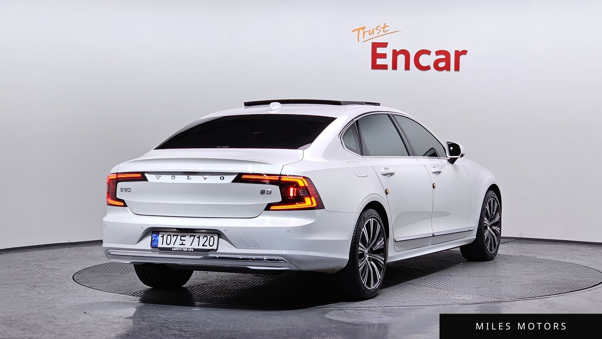 Volvo S90 2024 — миниатюра 2