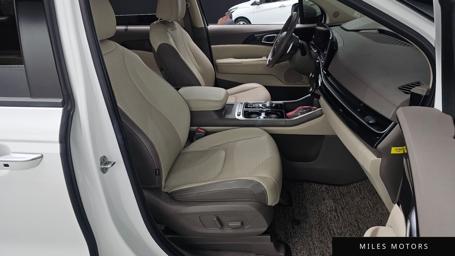 Kia Canival 2024 — миниатюра 10