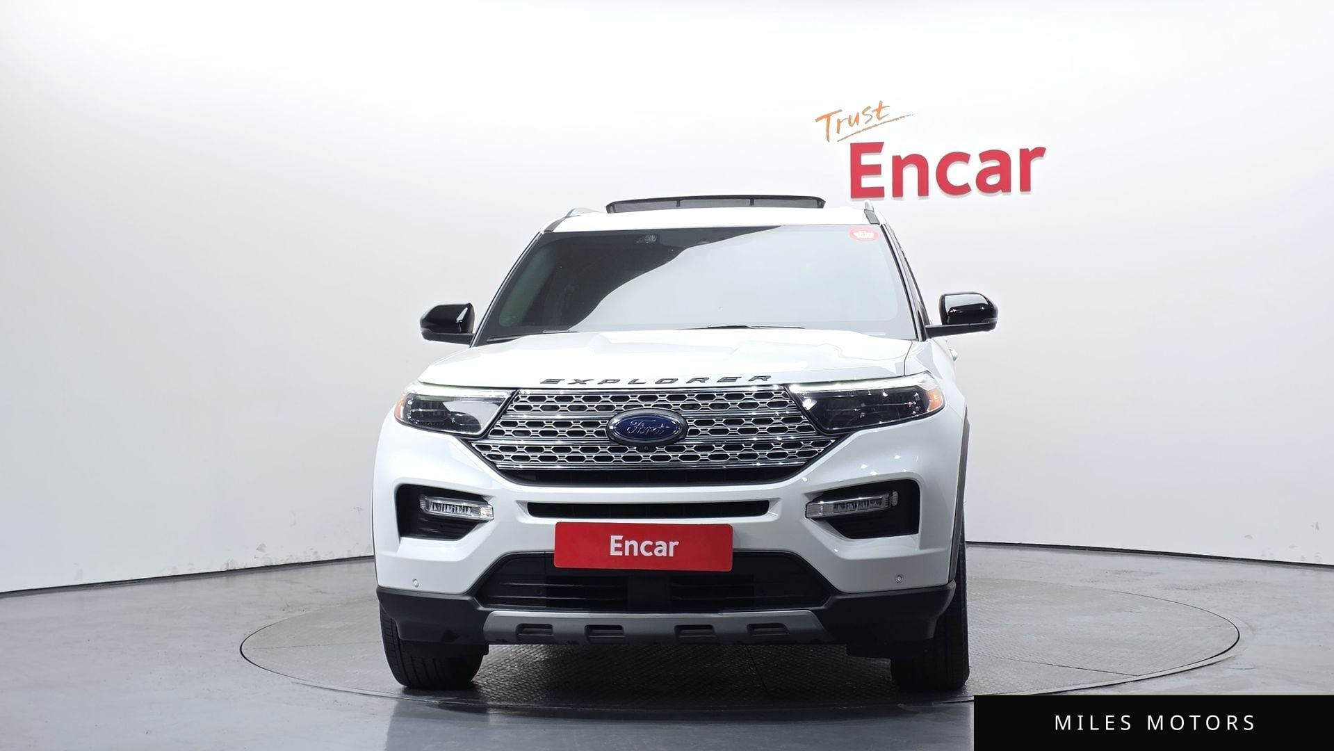 Ford Explorer 2022 — миниатюра 3