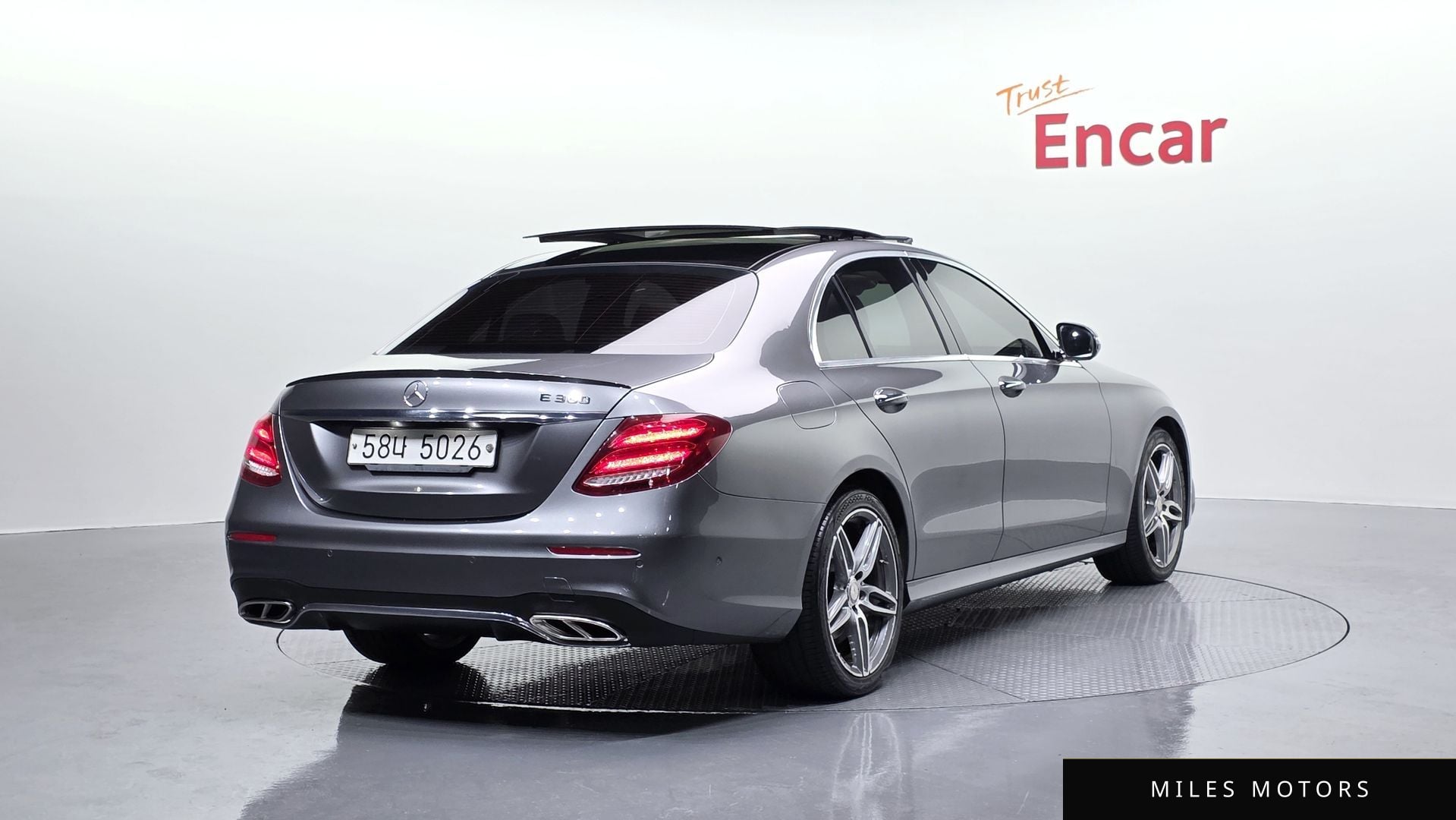 Mercedes-Benz E-Class W213 2017 — миниатюра 2