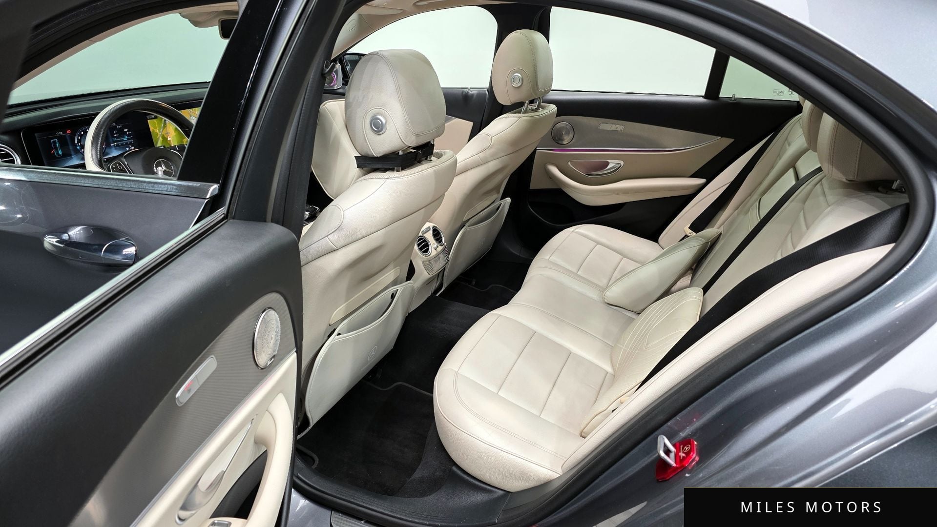 Mercedes-Benz E-Class W213 2017 — миниатюра 12