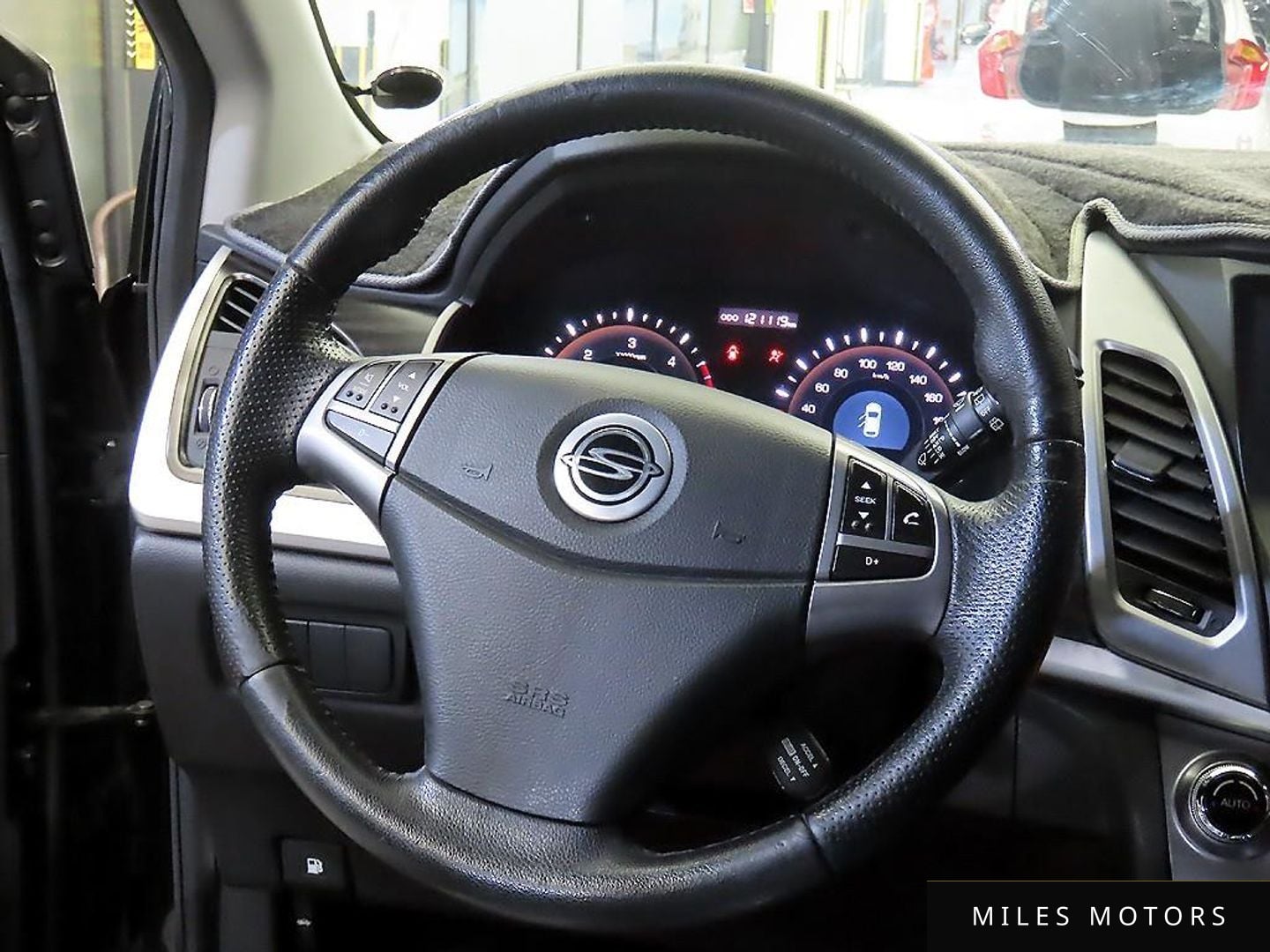 KG Mobility KORANDO 2014 — миниатюра 8