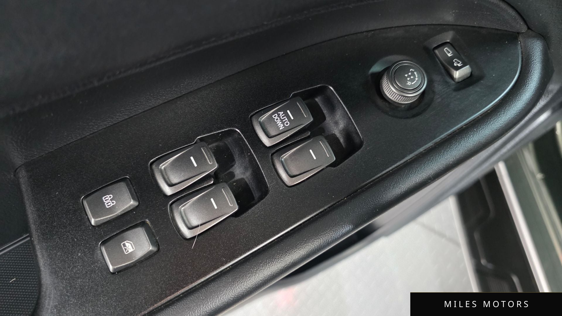 KG Mobility Rexton 2023 — миниатюра 12
