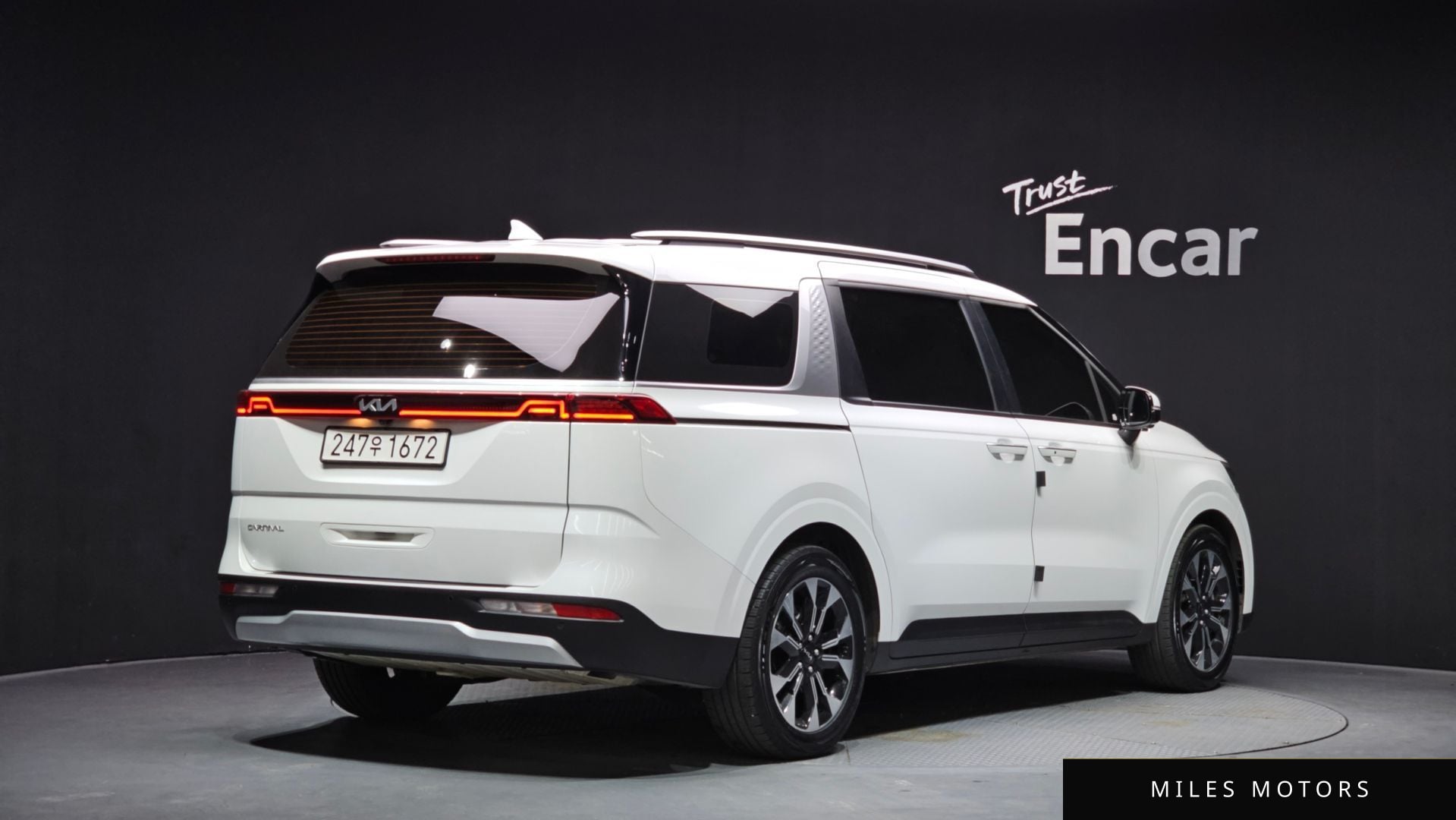Kia Carnival 2022 — миниатюра 2