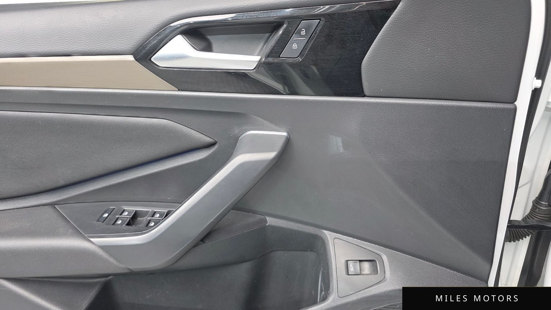 Volkswagen 제타 2021 — миниатюра 13