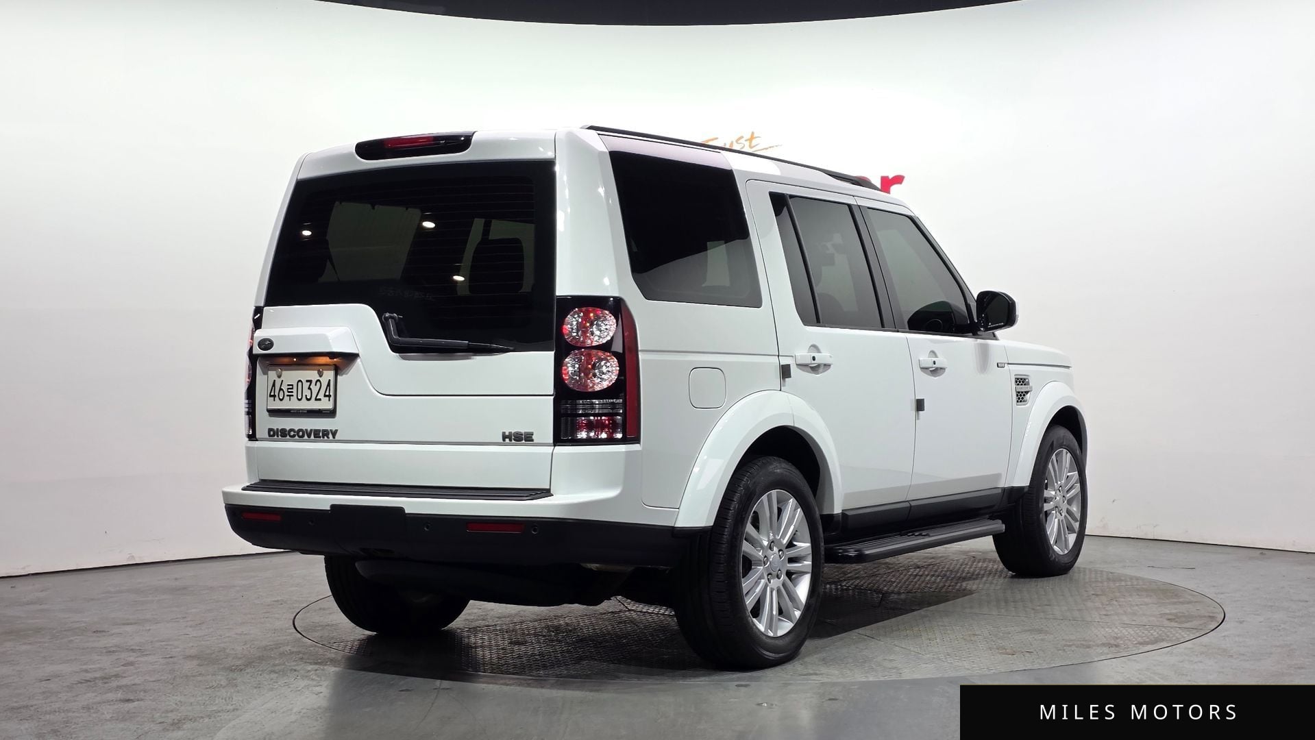 Land Rover Discovery 2016 — миниатюра 2