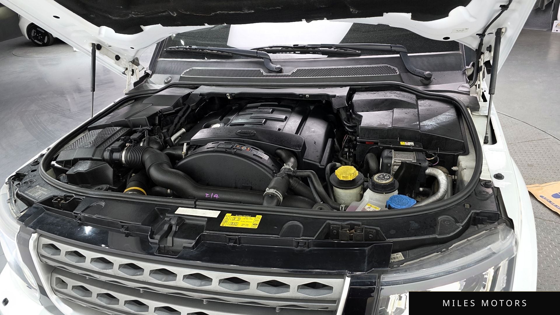 Land Rover Discovery 2016 — миниатюра 6