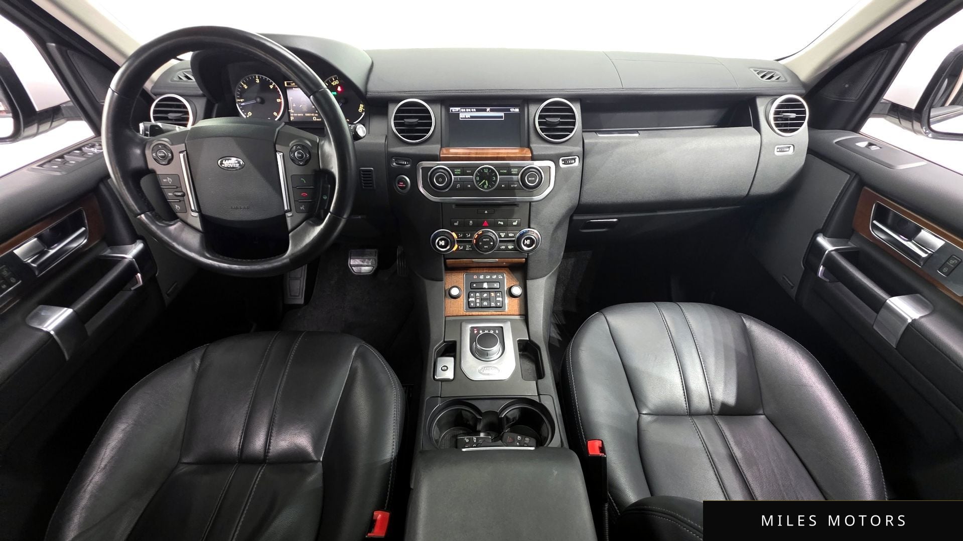 Land Rover Discovery 2016 — миниатюра 7