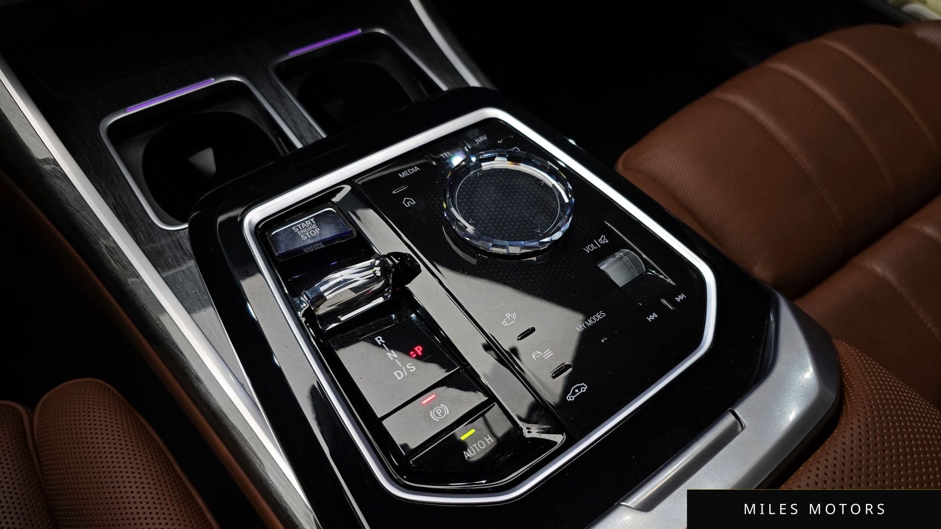 BMW 7 Series (G70) 2024 — миниатюра 9